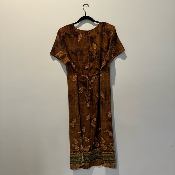Trendy Woman Brown Paisley Maxi Dress | Size 2X - Picture 10 of 10